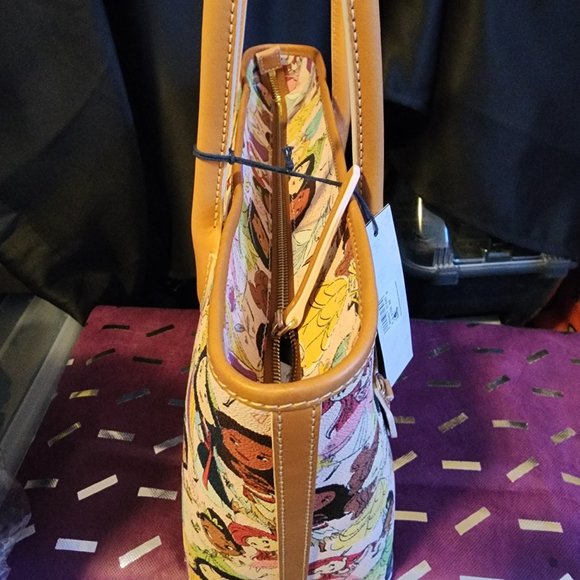 NWT Dooney & Bourke Disney Princess tote - Picture 4 of 8